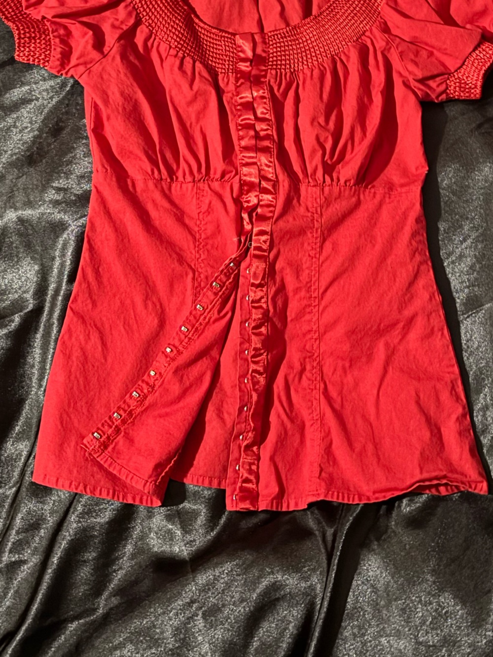 Guess Red Short-Sleeve Ruffle Front Blouse - Picture 2 of 4